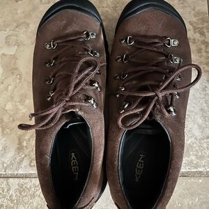 Keen Men's Dark Brown Lace-Up Boots